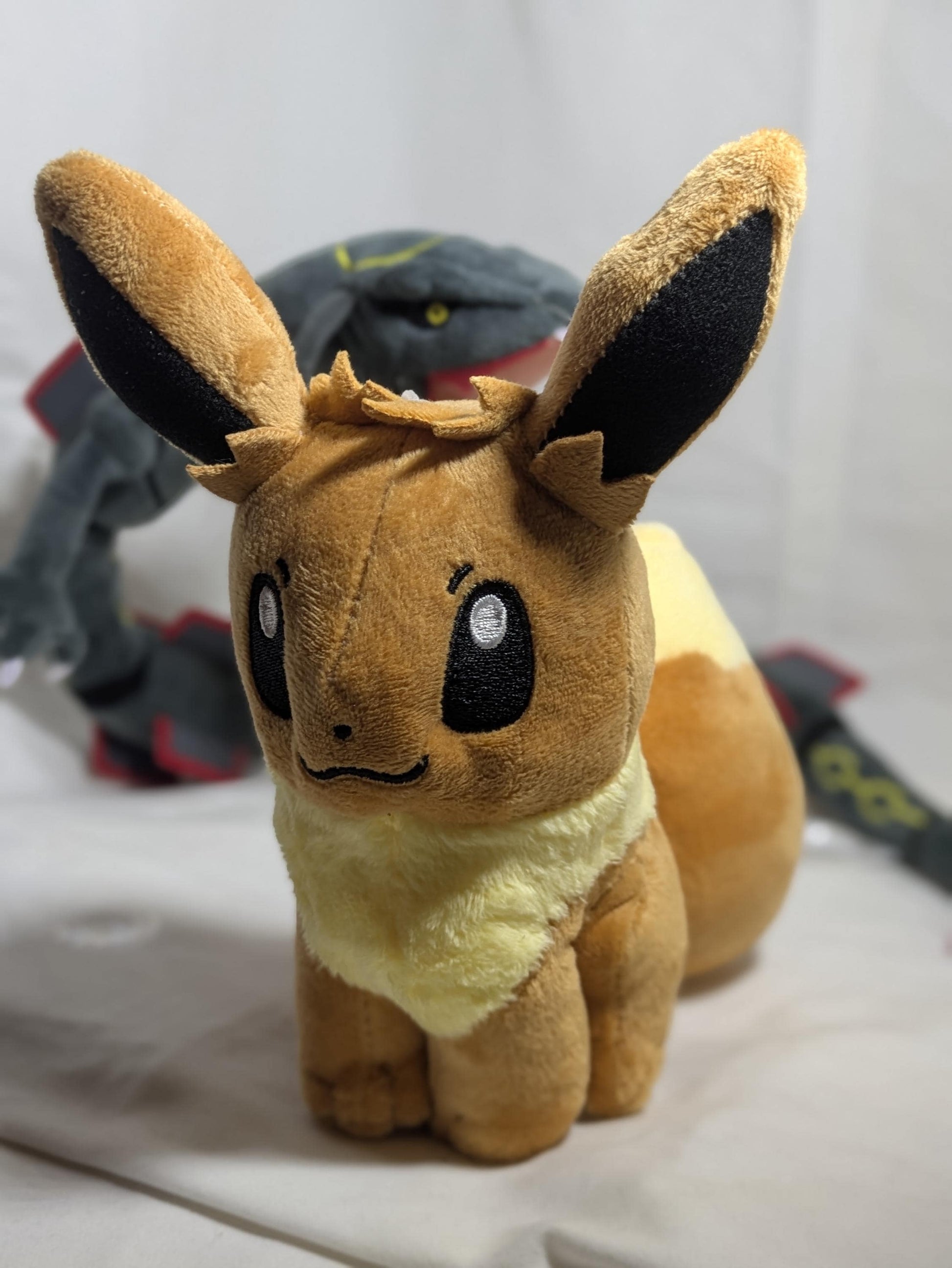 Eevee Niedliches Taschenmonster Plüschtier – Weich & Kuschelig für alle Fans! Fluffy Plush Friends – Your Cozy Companion for Heart & Soul! Mew Jigglypuff Igglybuff Mr Mime Dragonite Pokemon furry Kawaii Furry Gift Furry Fandom Fluffy Plush Anime Plush Kawaii Plushie Furry, Plush Toy, Stuffed Animal, Ultra-Soft Plush, Kawaii, Furry Gift, Furry Fandom, PP Cotton, Fluffy Plush, Crystal Plush, Anime Plush, Kawaii Plushie