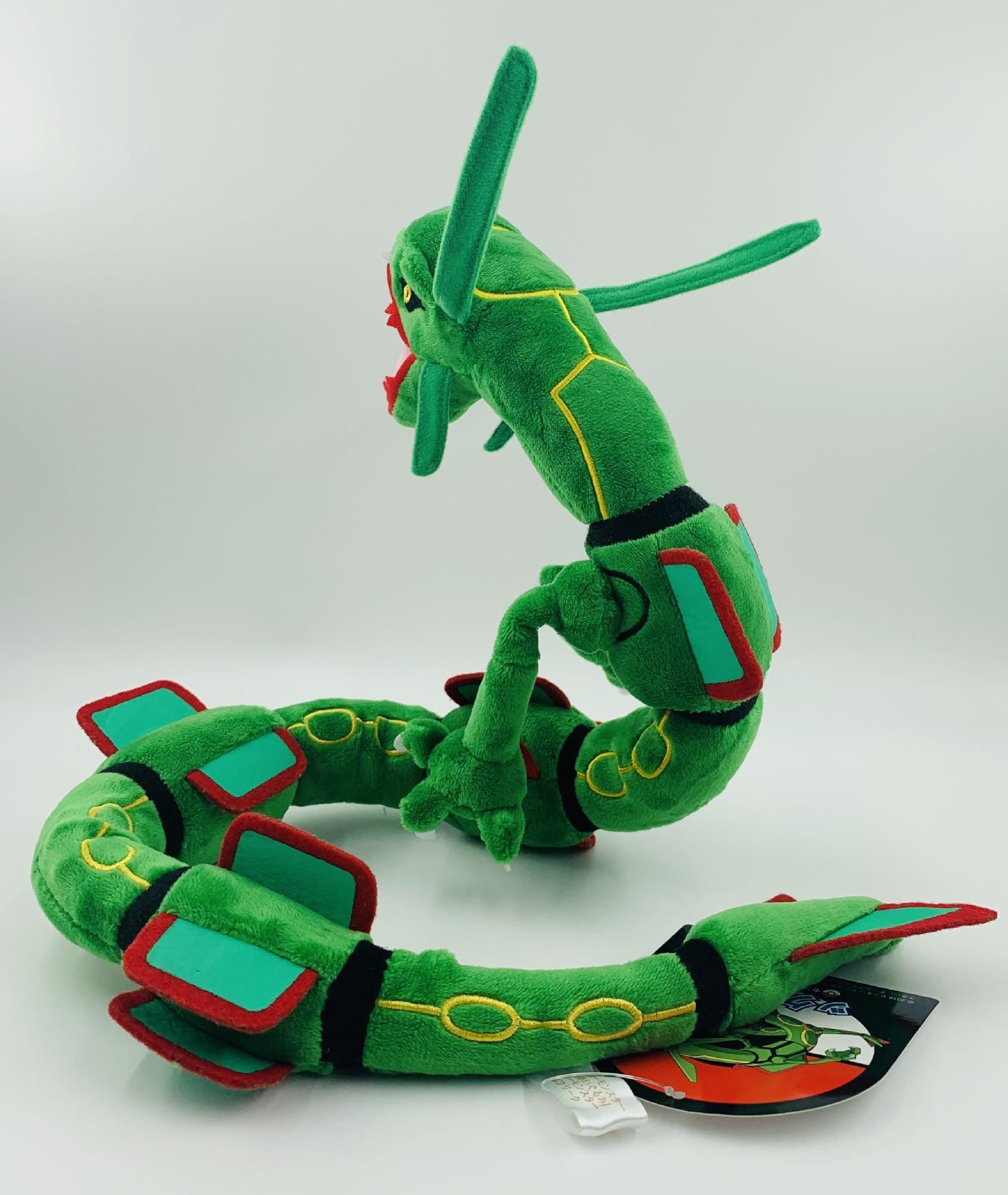 レックウザ, weiches Stofftier, superweiches Plüschtier, Kawaii, Geschenk für Furry-Fans, Furry Fandom, PP Baumwolle, Kristallplüsch, Anime Plüschtier, Kawaii Plüsch 80cm Rayquaza Niedliches Taschenmonster Plüschtier – Weich & Kuschelig für alle Fans! 80 cm Rayquaza Lie Kong Sitting Sky Dragon Crack Sitting Green Dragon Black Dragon Skeleton Shaped Plush Doll Adorable Pocket Monster Plush Rayquaza, pokemon, Furry,