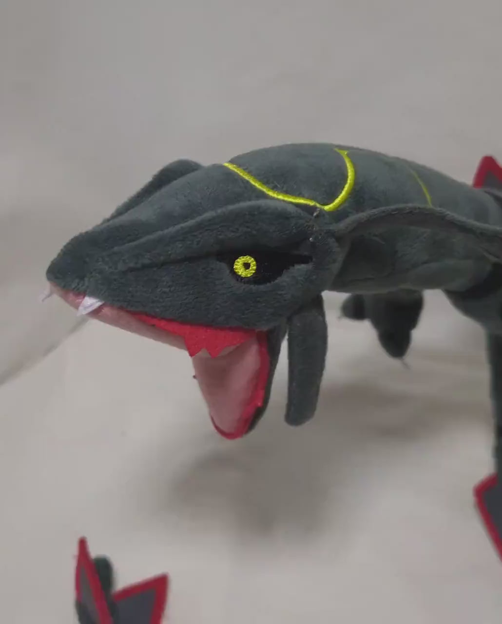 80 cm Rayquaza Lie Kong Sitting Sky Dragon Crack Sitting Green Dragon Black Dragon Skeleton Shaped Plush Doll Adorable Pocket Monster Plush